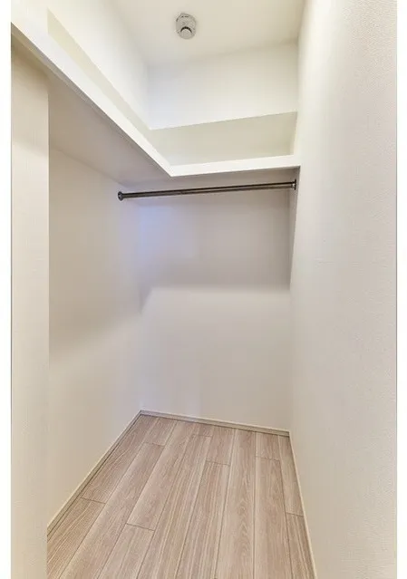 Comforia Liv Monzen-Nakacho East - Interior - ["Flooring", "Floor", "Wood"]