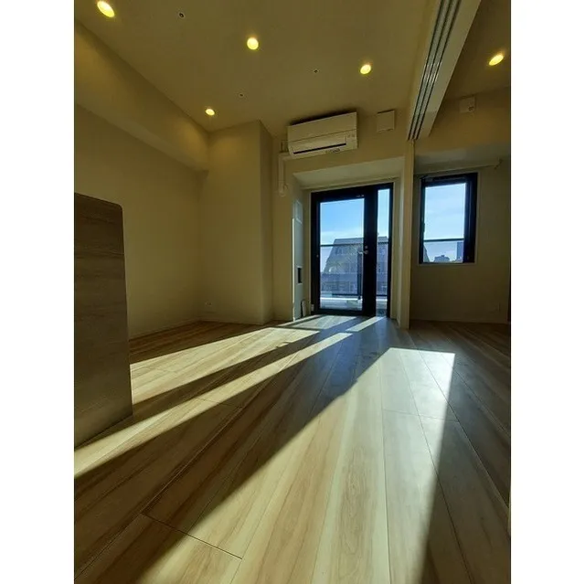 Geoent Monzen Nakacho - Interior - ["Property", "Window", "Building"]