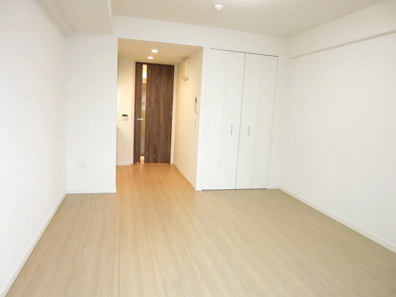 Prime Urban Sumiyoshi II - Interior - ["Wood", "Fixture", "Hall"]