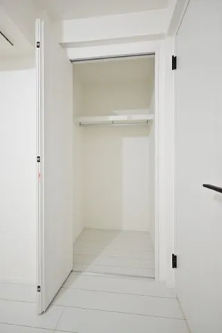 The Residence Nihonbashi - Interior - ["Wood", "Flooring", "Floor"]