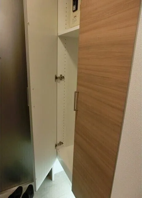 Grand Suite Ginza Resty Monarch - Interior - ["Wood", "Fixture", "Rectangle"]