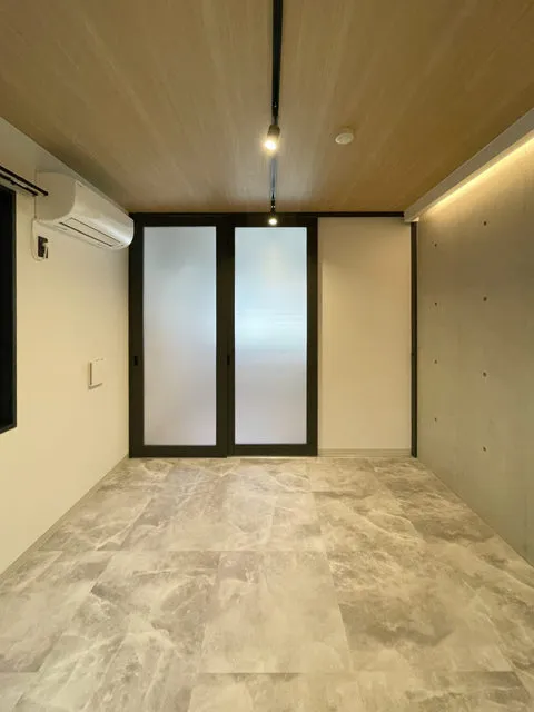 Destino Residencia Arakawa - Interior - ["Wall", "Flooring", "Ceiling"]