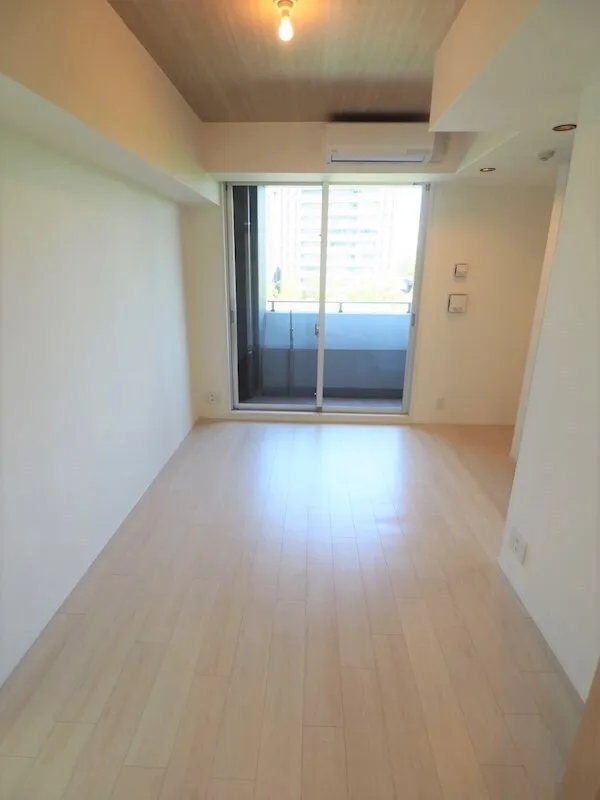 Residia Ichigaya - Interior - ["Floor", "Flooring", "Wood flooring"]