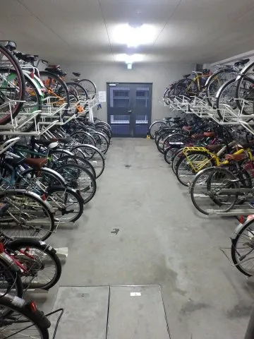Prime Urban Nihonbashi Kayabacho - Other - ["Bicycle", "Wheel", "Bicycle wheel rim"]