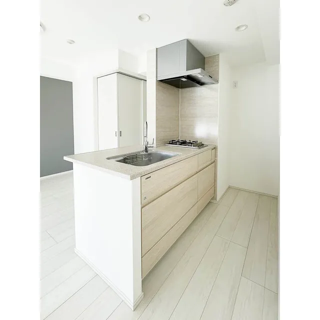 Primal Nihonbashi Bakurocho - Interior - ["Tap", "Cabinetry", "Sink"]