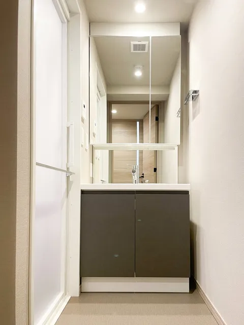 Preasvelta Minowa - Interior - ["Flooring", "Floor", "Interior design"]