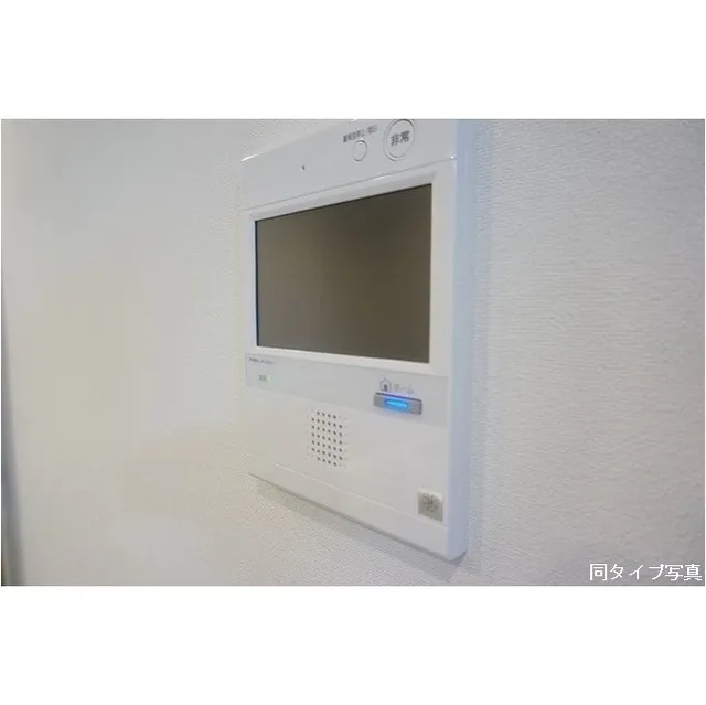 Comforia Ueno Iriya - Interior - ["Display device", "Product", "Electronic device"]