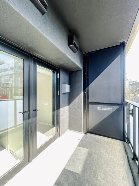 Brookside Residence Kiba - Interior - ["Apartment", "Floor", "Glass"]