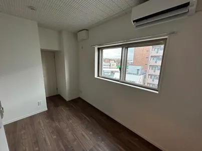 Grand Felicia Sugamo - Interior - ["Window", "Building", "Fixture"]