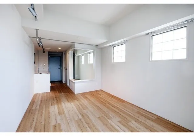 Rosewood Heights Monzen Nakamachi - Interior - ["Flooring", "Floor", "Ceiling"]