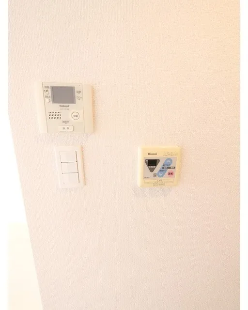 Comforia Omoricho - Interior - ["Home Security", "Home automation", "Wall plate"]