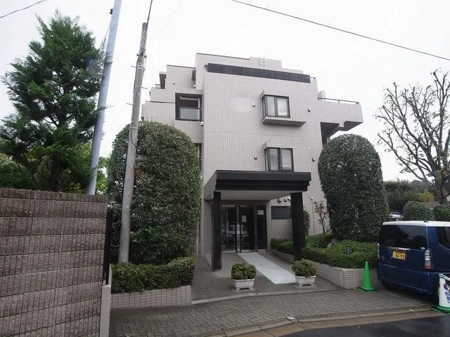 Tokyu Doel Ars Setagaya Wakabayashi - Exterior - ["Urban design", "Hedge"]