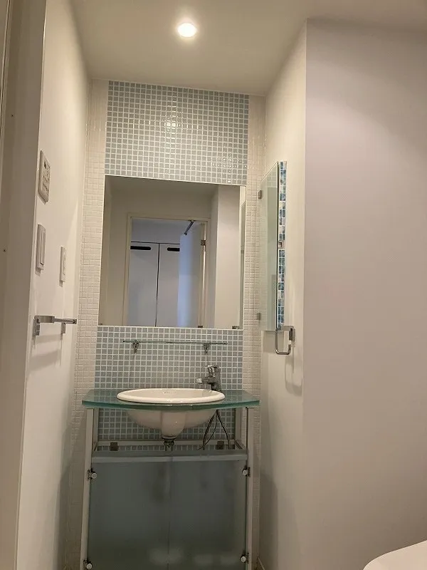 Latiera Seijo Gakuenmae - Interior - ["Wall", "Interior design", "Plumbing fixture"]