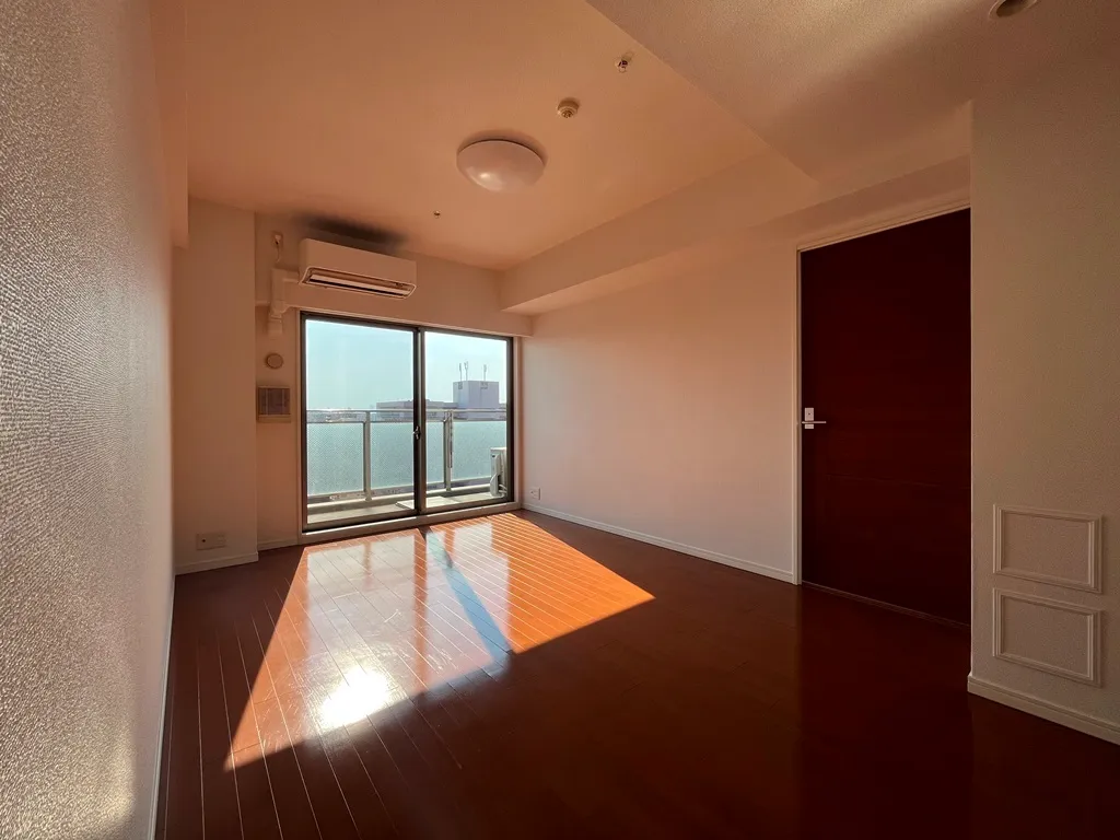 Esty Maison Oshima - Interior - ["Fixture", "Hall", "Building"]