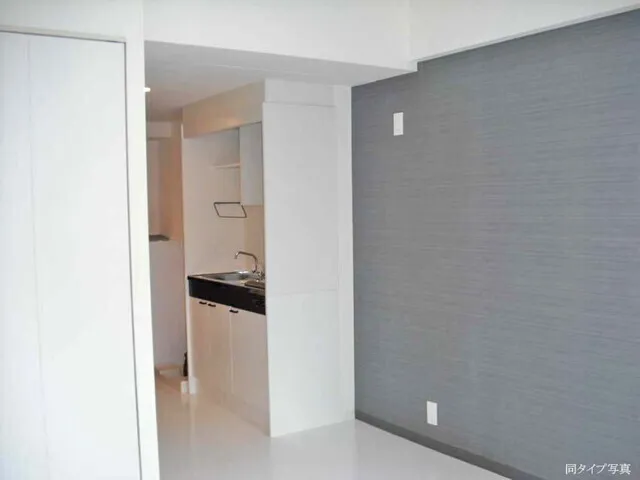 Comforia Higashinakano - Interior - ["Flooring", "Floor", "Grey"]