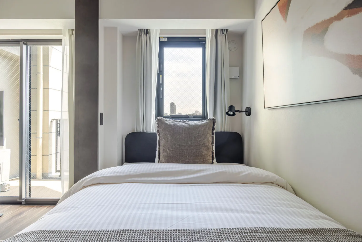 Duo Flats Ikejiri-Ohashi Norris - Interior - []