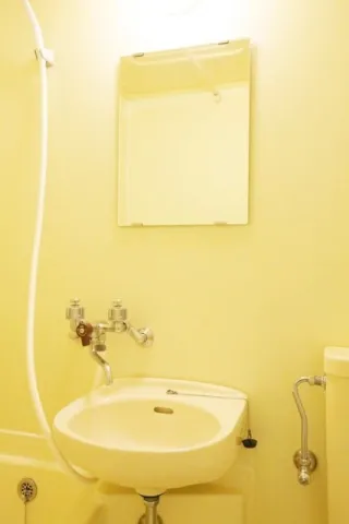 Sky Court Shimotakaido - Interior - ["Wall", "Plumbing fixture", "Bathroom Sink"]