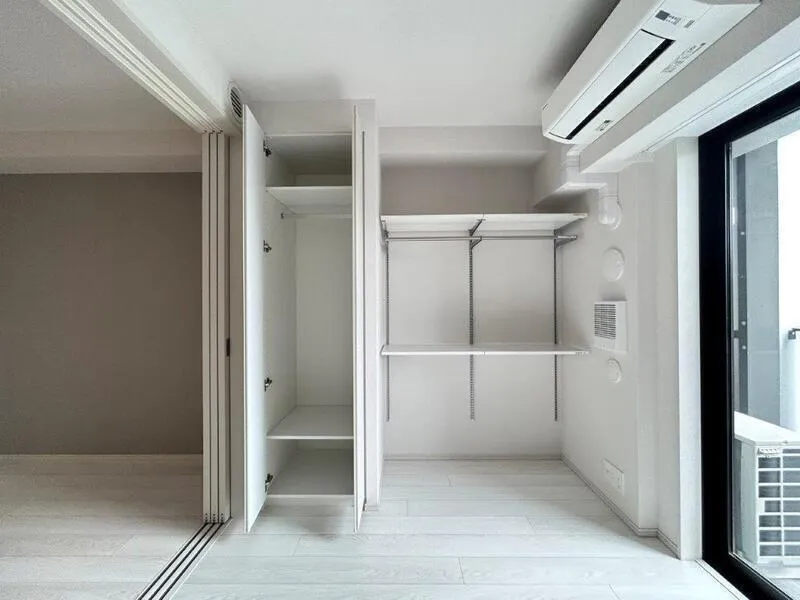 Le Fone Progre Takadanobaba North - Interior - ["Flooring", "Wood", "Floor"]