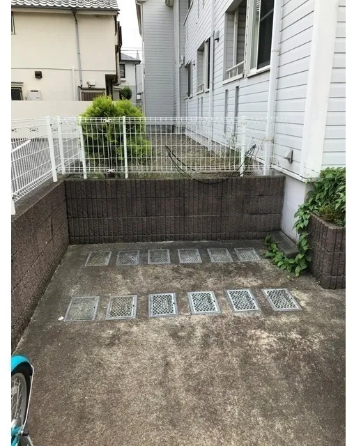 Maison Premier 136 - Exterior - ["Floor", "Composite material", "Concrete"]