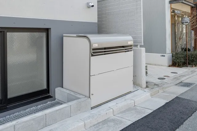 Aglaia Shinjuku Nishiochiai - Exterior - ["Composite material", "Aluminium"]