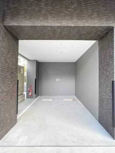 Zinnia Asakusa - Other - ["Floor", "Composite material", "Concrete"]