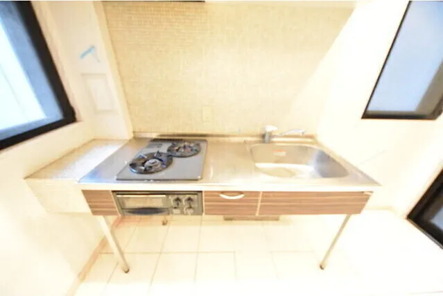 Village Minami Aoyama - Interior - ["Table", "Building", "Wood"]