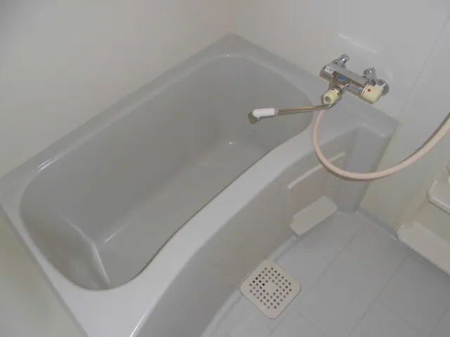 Winbell Duet Ebisu 2 - Interior - ["Plumbing fixture", "Bathtub", "Bathroom"]