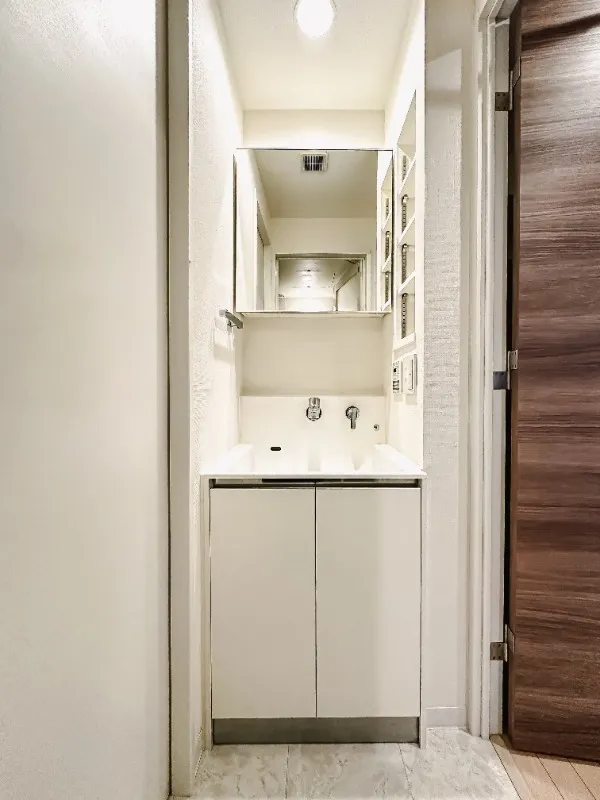 NTPR Residence Shibaura 3-Chome - Interior - ["Flooring", "Interior design", "Floor"]