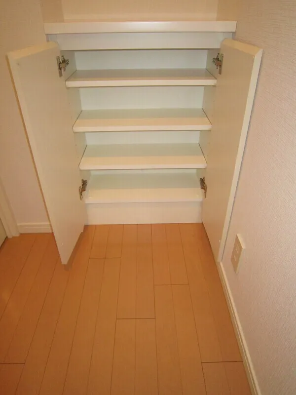 Epic Higashi Nihonbashi Residence - Interior - ["Wood", "Flooring", "Floor"]