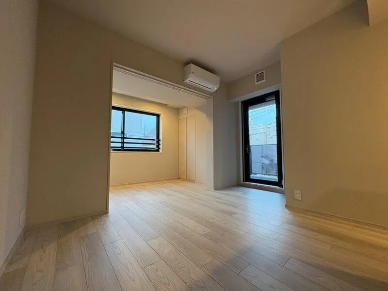 Blanchesta Ogikubo - Interior - ["Flooring", "Floor", "Wood flooring"]