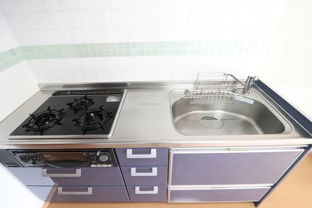 Comforia Mishuku - Interior - ["Cabinetry", "Kitchen stove", "Rectangle"]