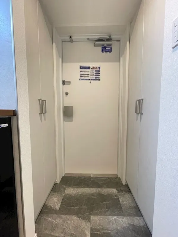 Residia Monzen Nakamachi - Interior - ["Flooring", "Floor", "Door"]