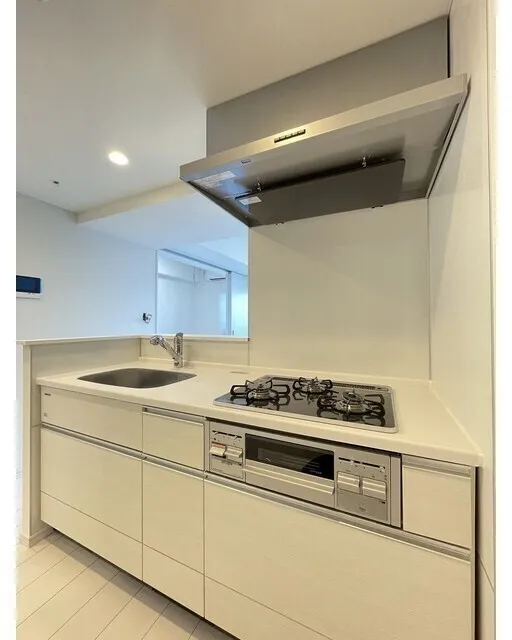 Comforia Liv Ueno - Interior - ["Kitchen Appliance", "Major appliance", "Kitchen"]