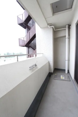 Proud Flat Sangenjaya - Interior - ["Floor", "Apartment", "Composite material"]