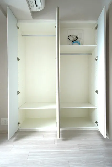 J.GRAN Court Shinagawa Nishioi WEST - Interior - ["Wood", "Flooring", "Cupboard"]