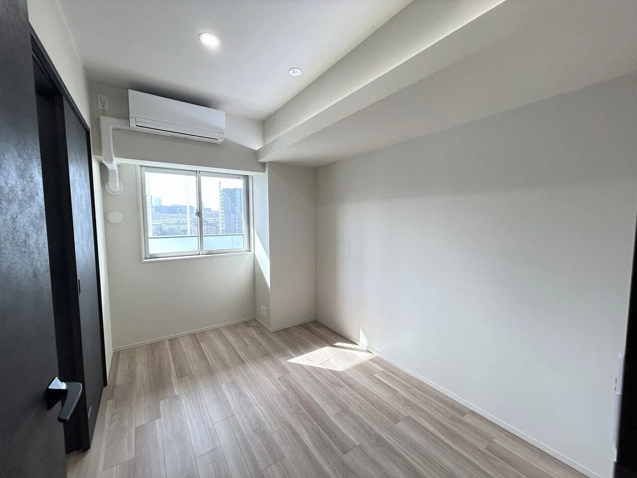 Blanchiesta Kiba - Interior - ["Flooring", "Floor", "Ceiling"]
