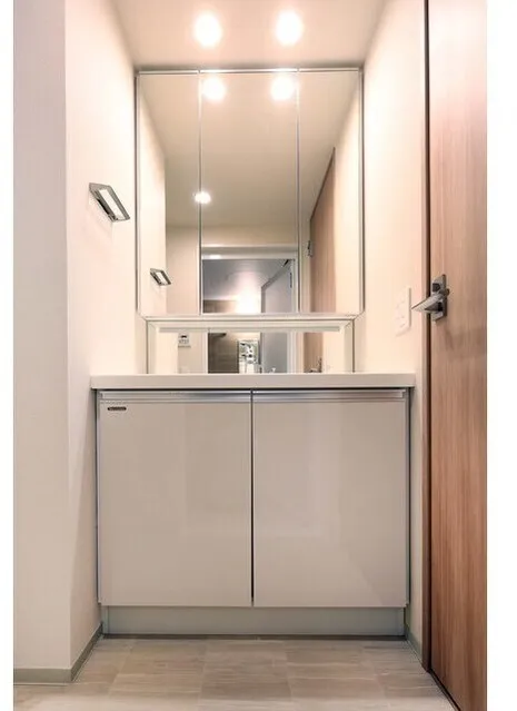BLESS Kuramae - Interior - ["Cabinetry", "Building", "Fixture"]