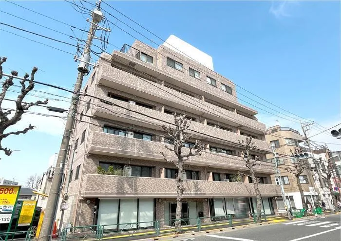 Lions Mansion Setagaya Bajikoen Rooms B101, 101, and 103