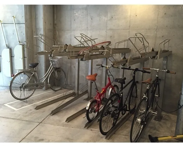 Laurier Ginza - Other - ["Bicycle", "Bicycle wheel", "Bicycle frame"]