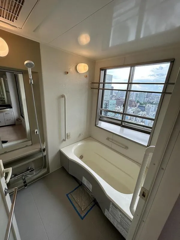 Acty Shiodome - Interior - ["Plumbing fixture", "Flooring", "Floor"]