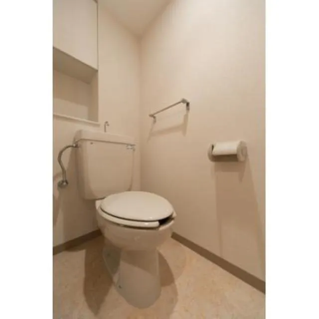 Park Heim Nakanosakaue - Interior - ["Plumbing fixture", "Toilet seat", "Toilet"]