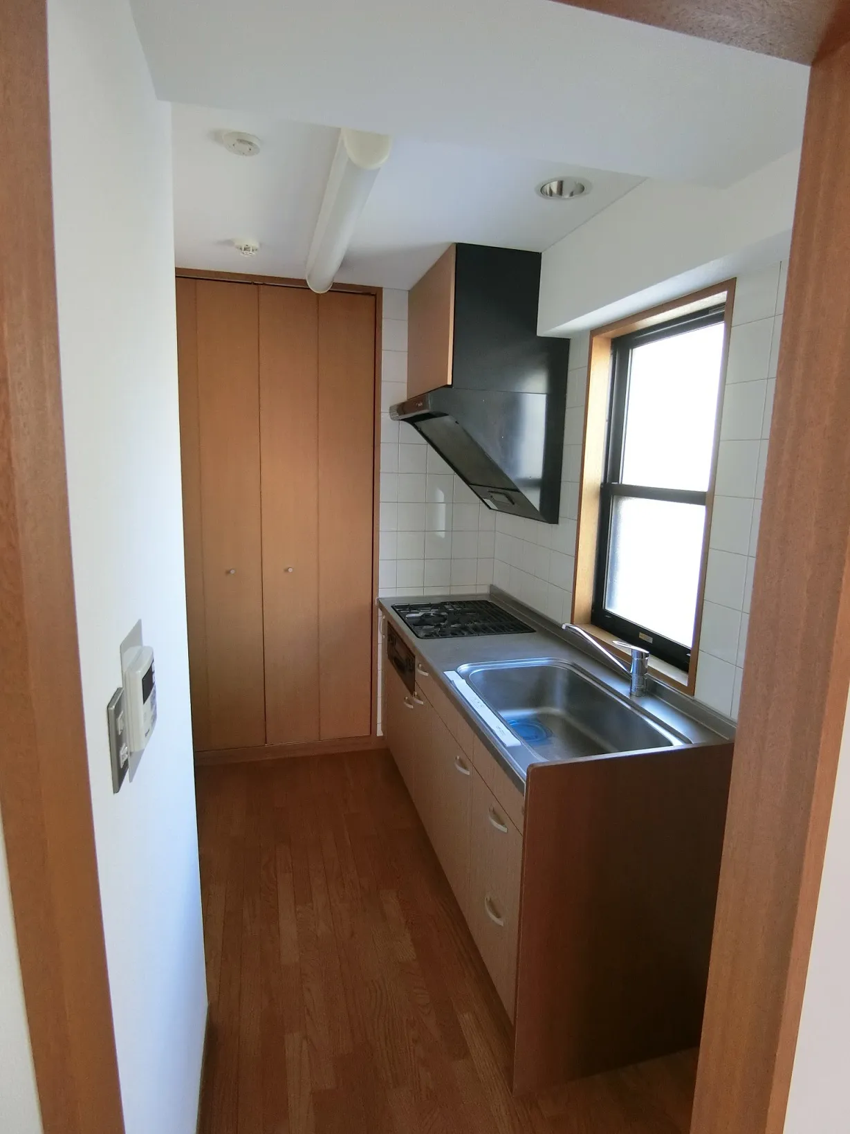 KDX Residence Daikanyama II - Interior - ["Tap", "Cabinetry", "Countertop"]