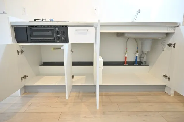 Feridencia Mount Ontake - Interior - ["Flooring", "Floor", "Cabinetry"]
