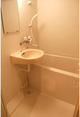 Dolce Kyobashi Ichibankan - Interior - ["Flooring", "Floor", "Plumbing fixture"]