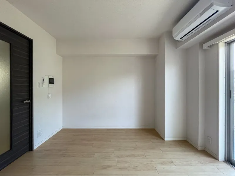 Castalia Hatsudai - Interior - ["Flooring", "Floor", "Wood"]