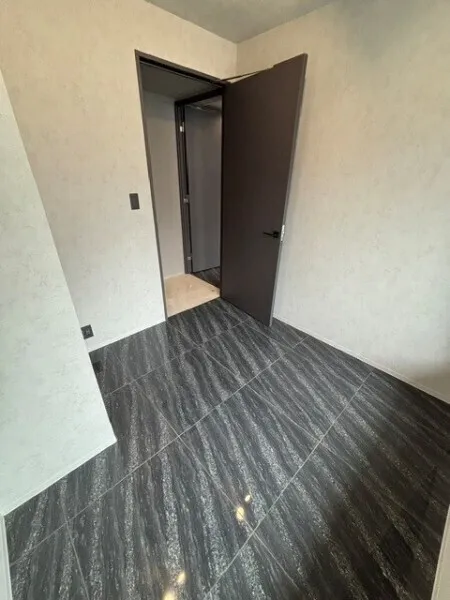 EXAM AKASAKA - Interior - ["Floor", "Flooring", "Plank"]