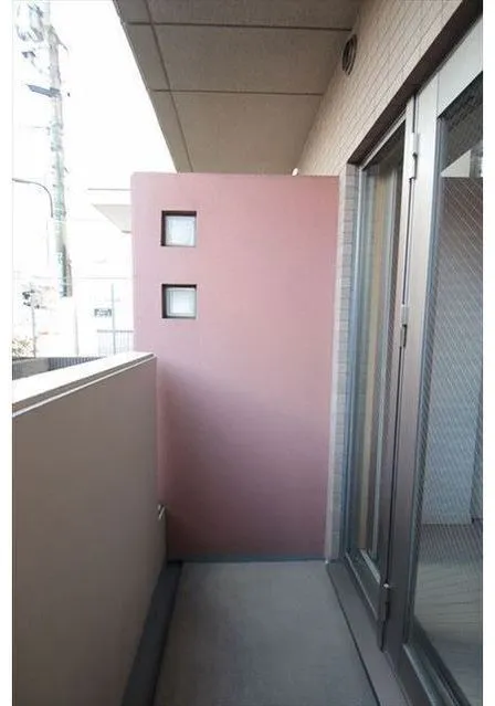 Aperto Nishi Shinjuku - Interior - ["Pink", "Floor", "Building material"]