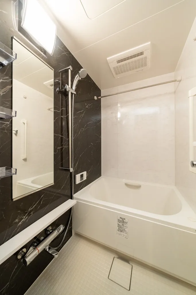Wilterrace Morishita 4-Chome - Interior - ["Plumbing fixture", "Bathroom", "Flooring"]