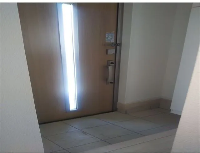 Kolet Yokohama Rokkakubashi #04 - Interior - ["Door handle"]