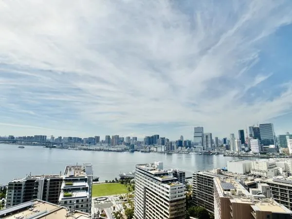 HARUMI FLAG PARK VILLAGE Building T - Interior - ["Daytime", "Urban area", "Building"]